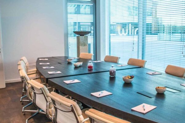 vergaderzaal-Telegraaf-3square-events-eventlocatie-vergaderruimtes-gent-zwijnaarde-2